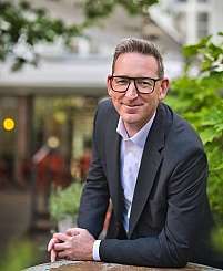 Raymond Hunziker 
